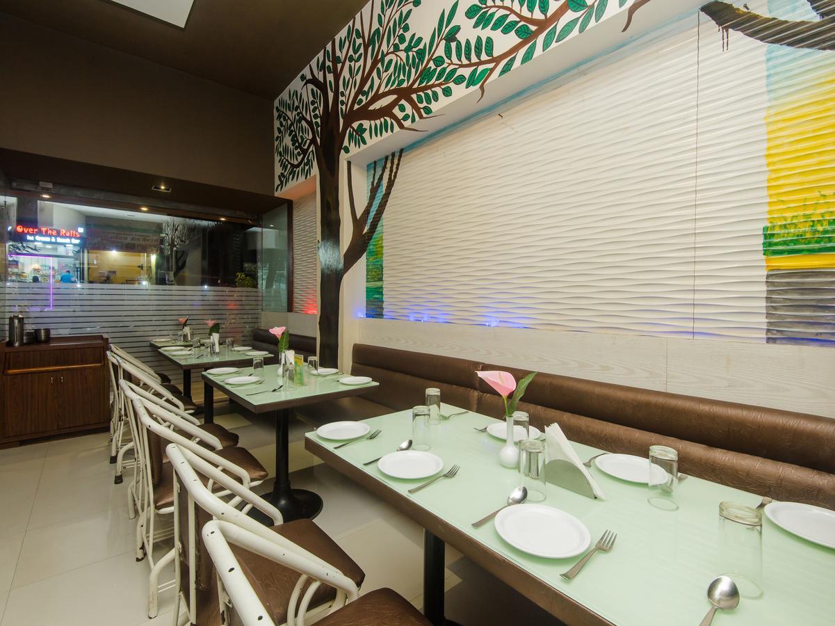 Hotel Shubham パンベル エクステリア 写真