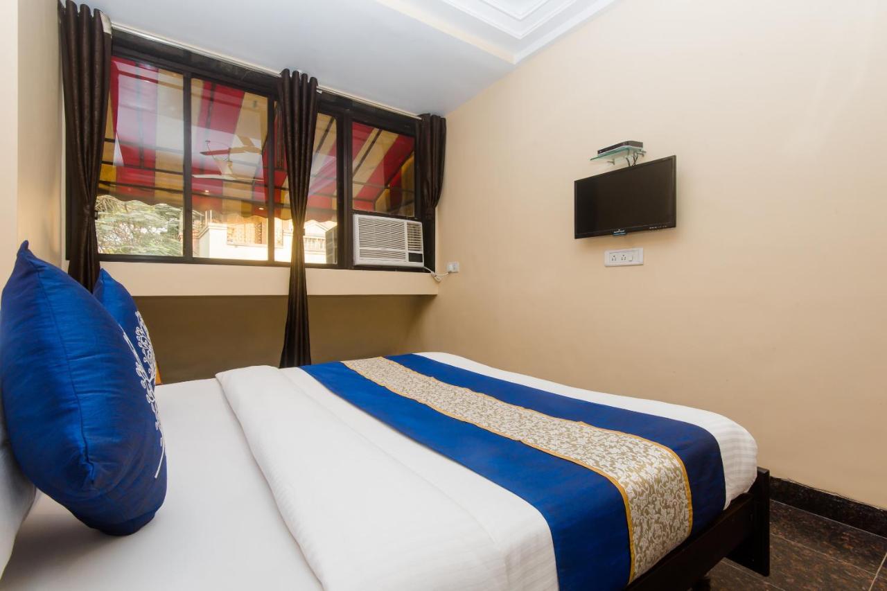 Hotel Shubham パンベル エクステリア 写真